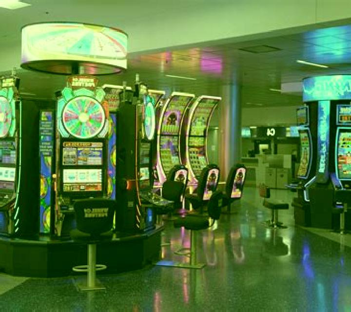 Cloverfall slot machine