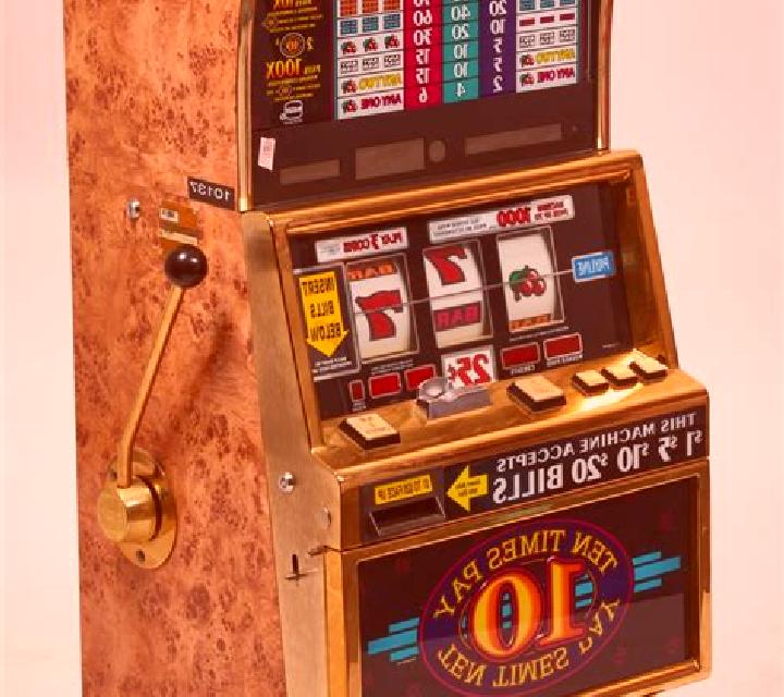 Club Mr. Luck 10 slot machine