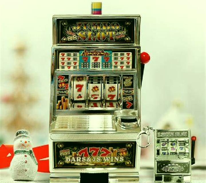 Clucky Day slot machine