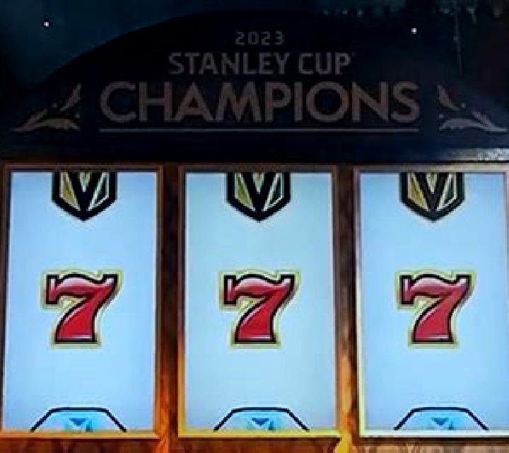 Cluster Cup slot machine