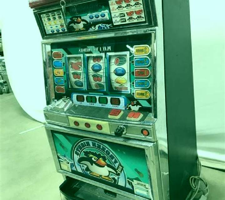 Cocktail Nights slot machine