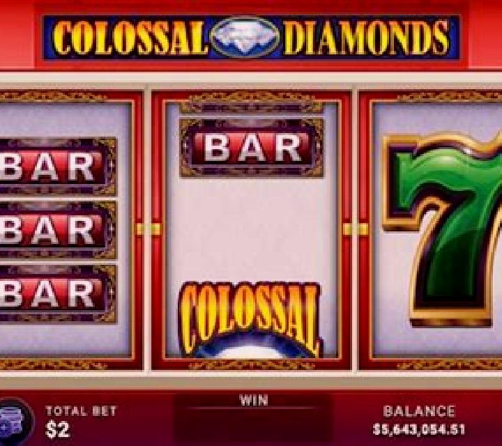 Colossal Diamonds slot game