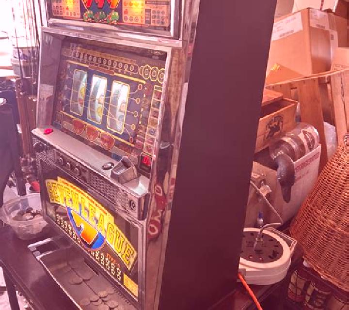 Columbus (40) slot machine