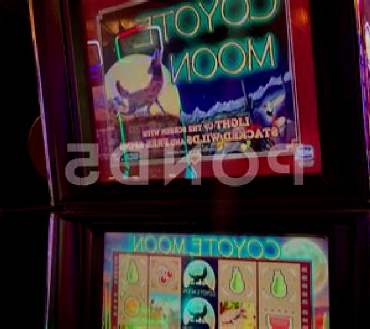 Coyote Cash 2 slot machine