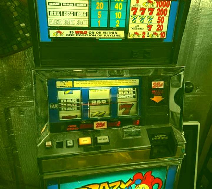 Crazy Seven 5 Deluxe slot machine