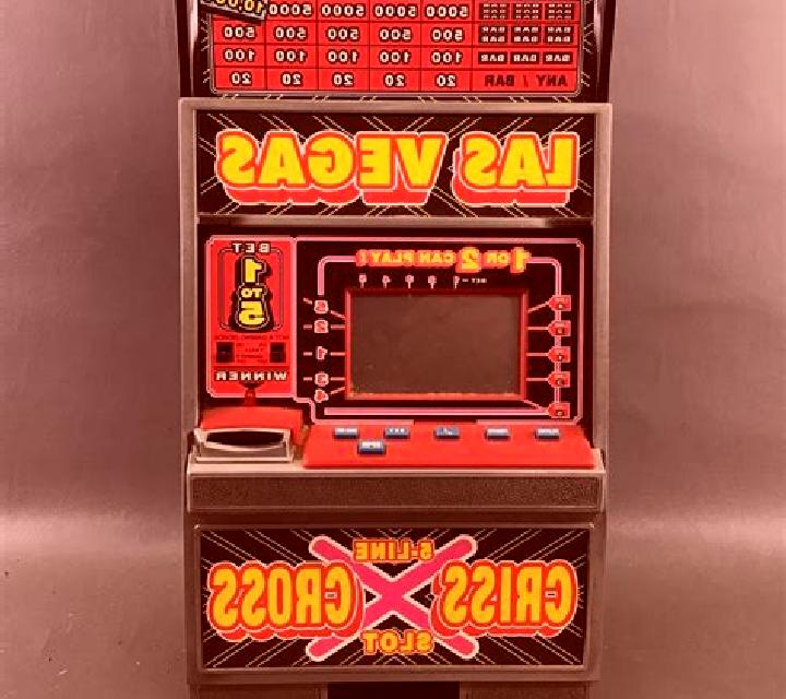Criss Cross (others) slot machine