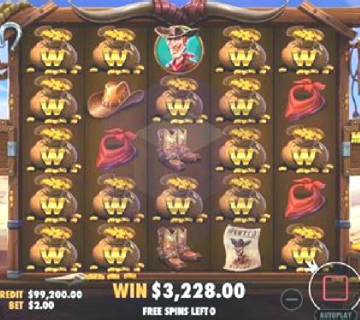 Crown Duels slot game