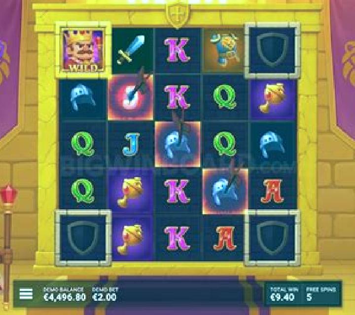 Crowned Corners slot