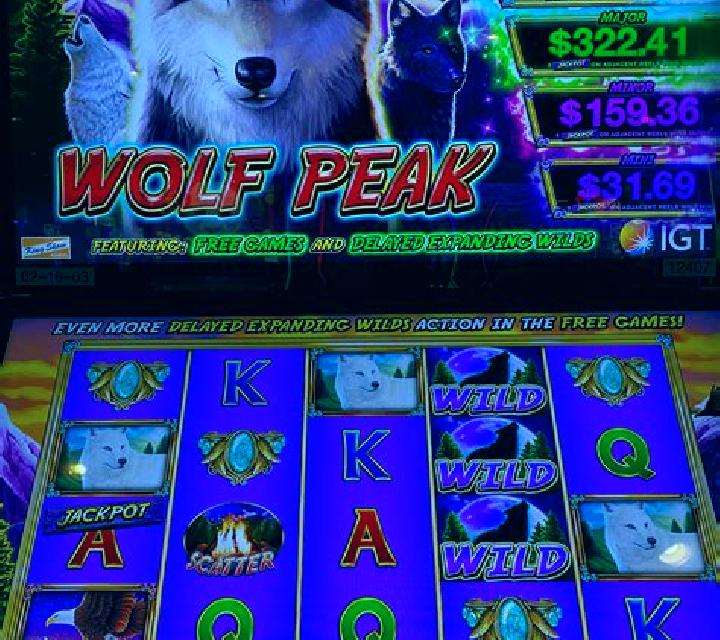 Crystal Peak slot game