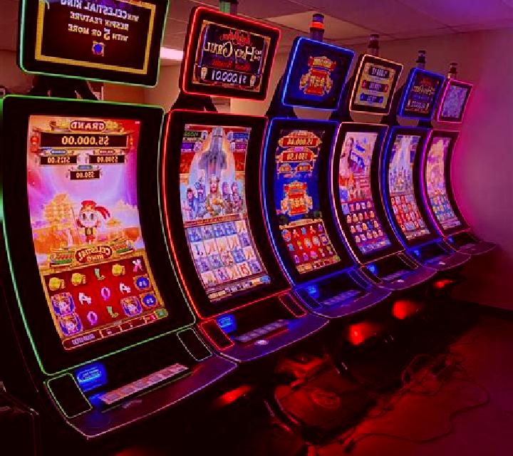 Cyber Stud Poker slot machine