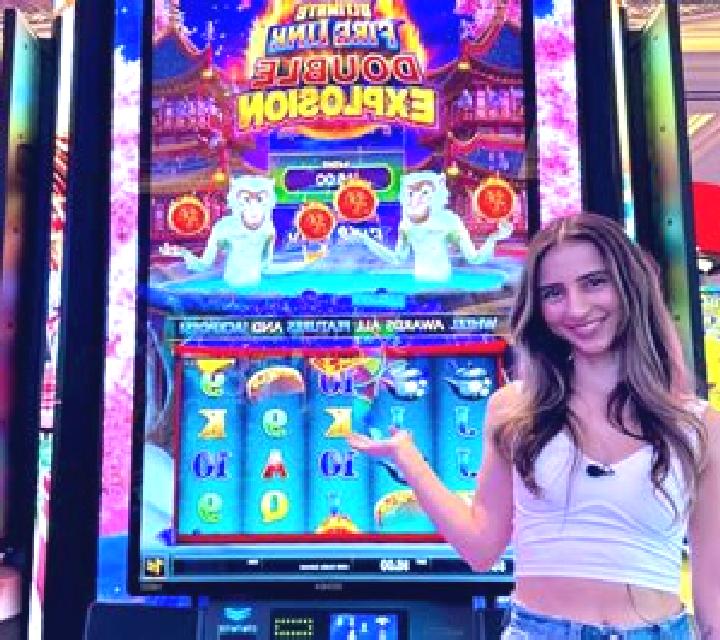 Dancing Lanterns 2 slot game