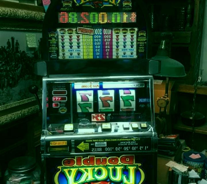 Deadly 7s slot machine