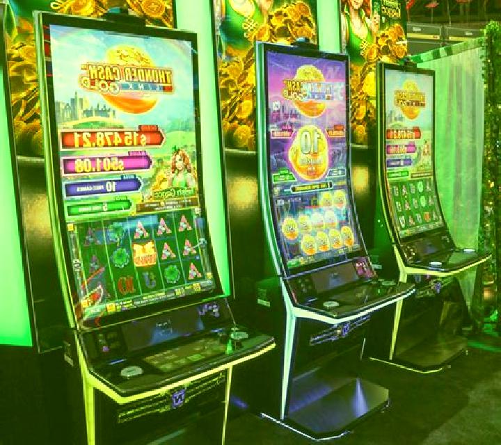 Deuces And Joker (Novomatic) slot