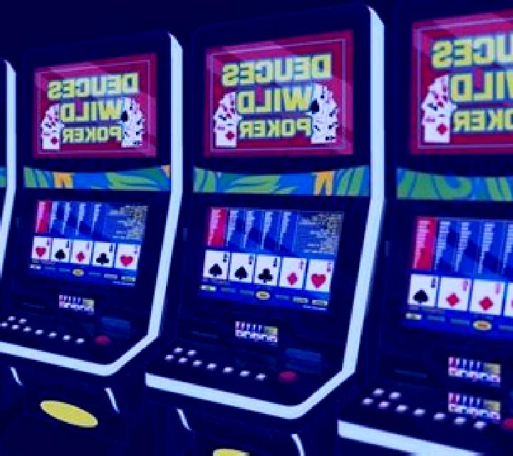 Deuces Wild (Play Labs) slot machine