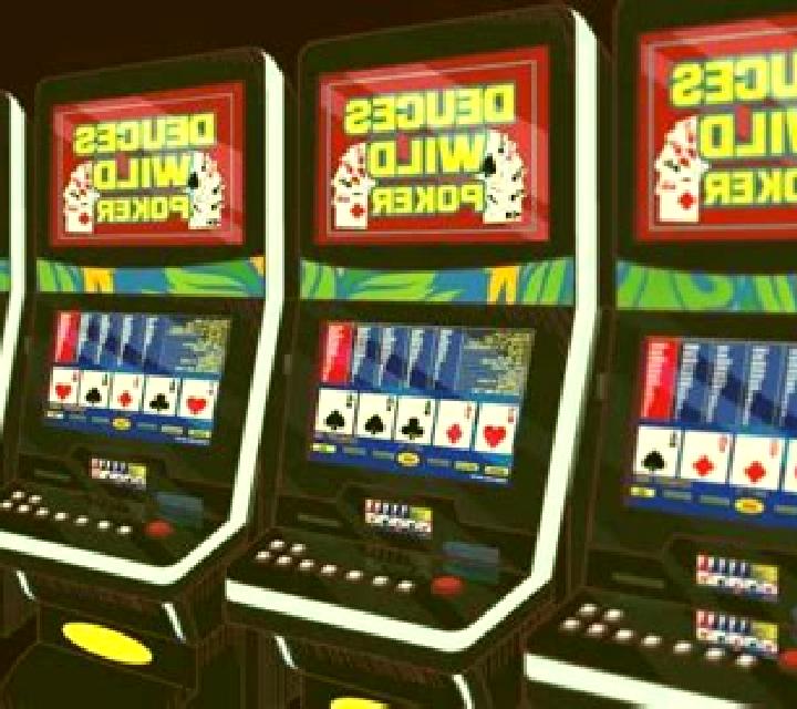 Deuces Wild (Red Rake) slot machine