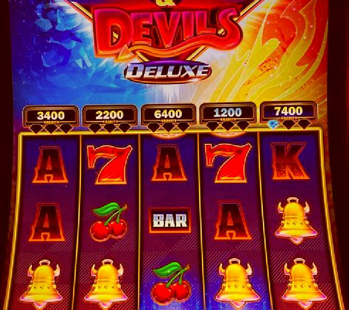 Devil s Diamond Rush slot machine