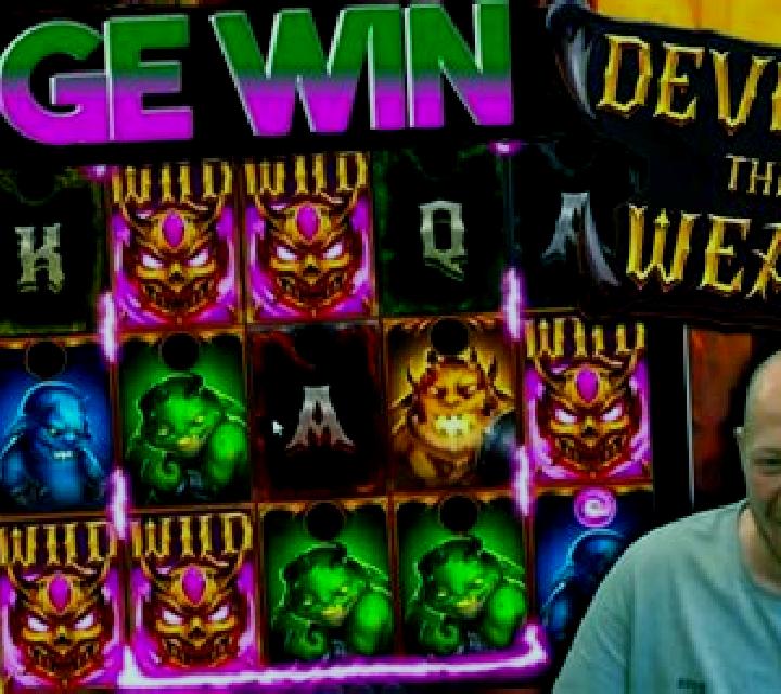 Devour The Weak online slot
