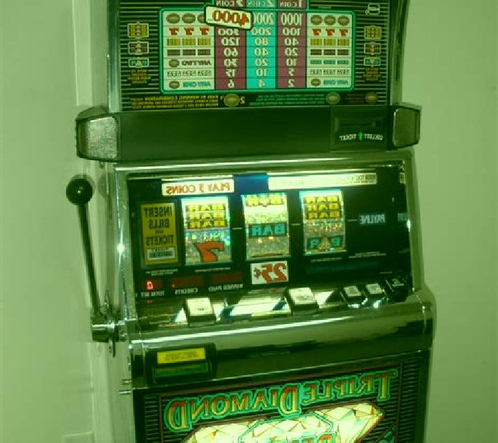 Diamond Diamond Diamond slot machine