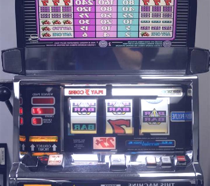 Diamond Star Nudge slot machine