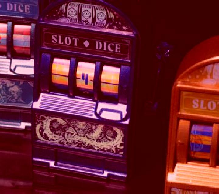 Dice Duels slot machine