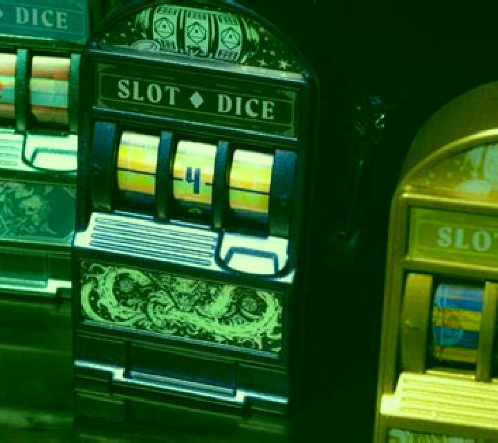 Dice King slot machine