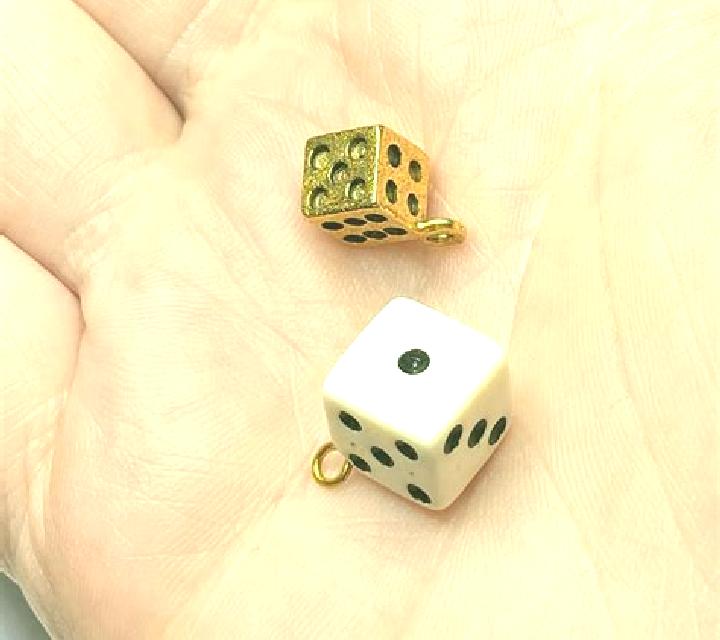 Dice of Charms slot
