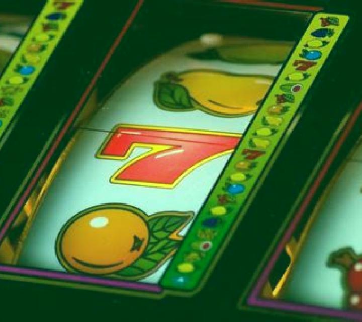 Dicepult slot