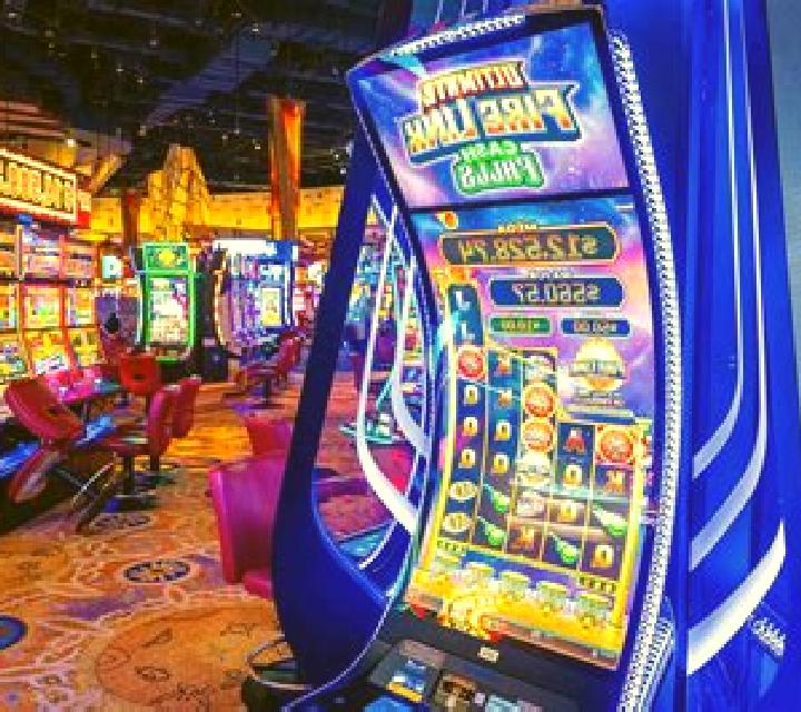 Direct Hit Featuring Money Zone slot game