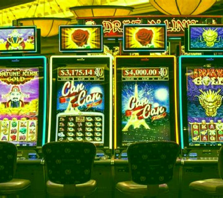 Diva Las Vegas slot game