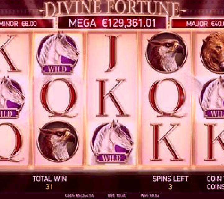 Divine Fortune slot machine