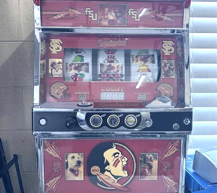 Doctor Winstain slot machine