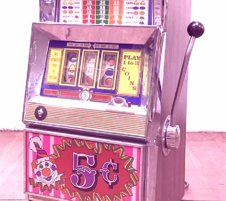Double Crown 5 slot machine