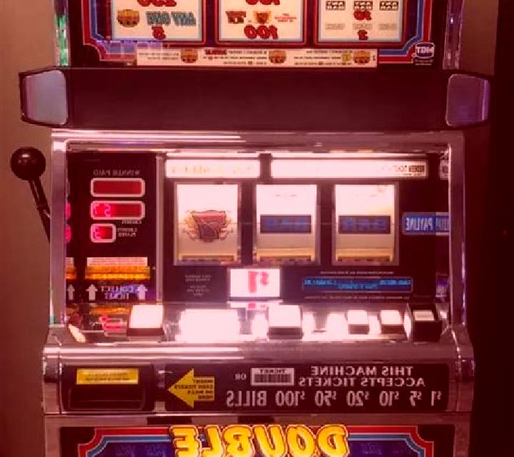 Double Fancy 7s slot machine