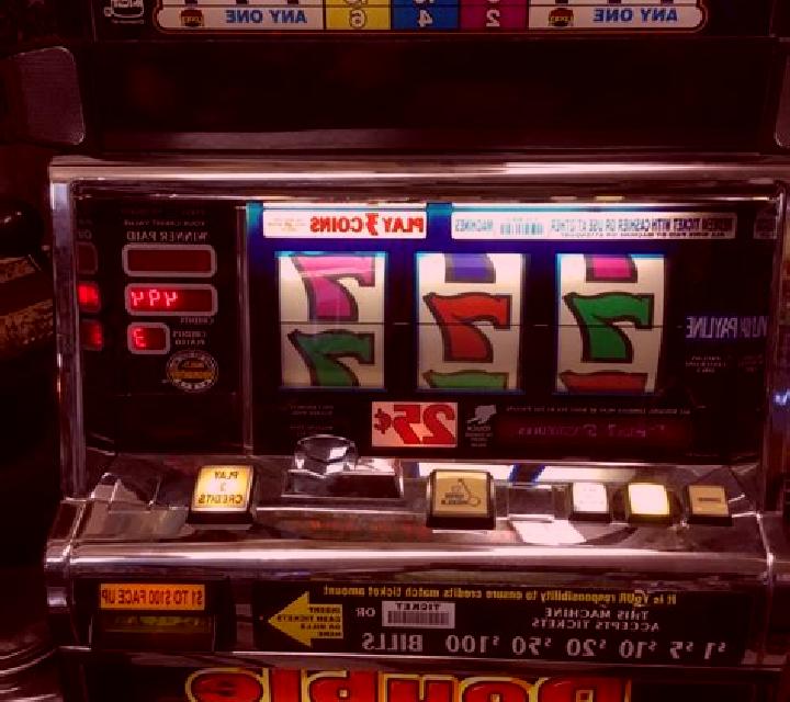 Double Fancy 7s slot