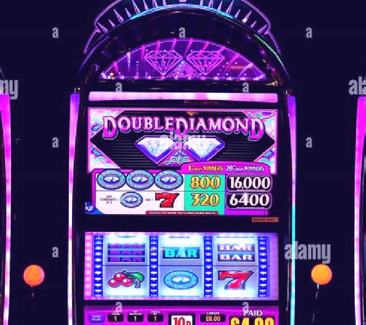 Double Header slot machine
