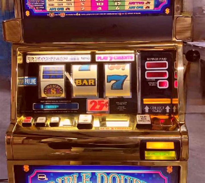 Double O Dollars slot machine