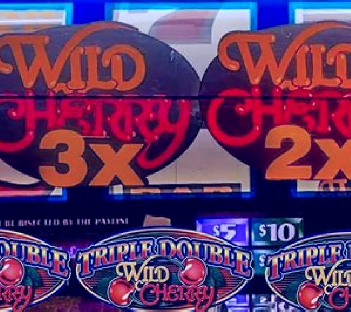 Double Triple Wild Claw slot game