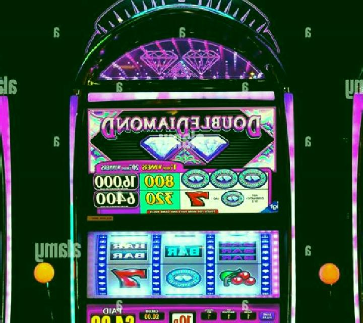 Double X slot