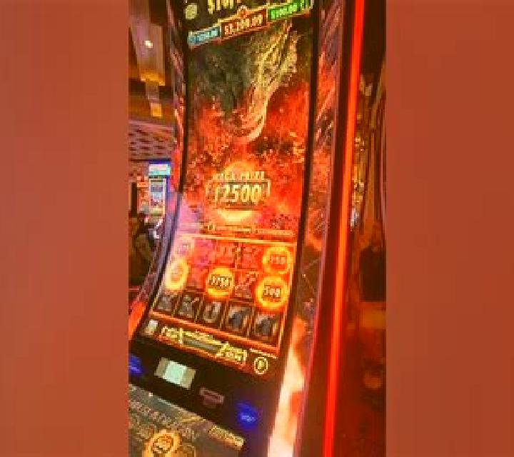Dragon Reborn Rush slot machine