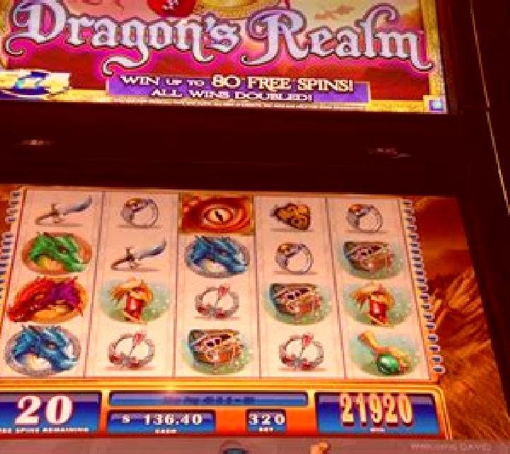 Dragon s Realm slot game