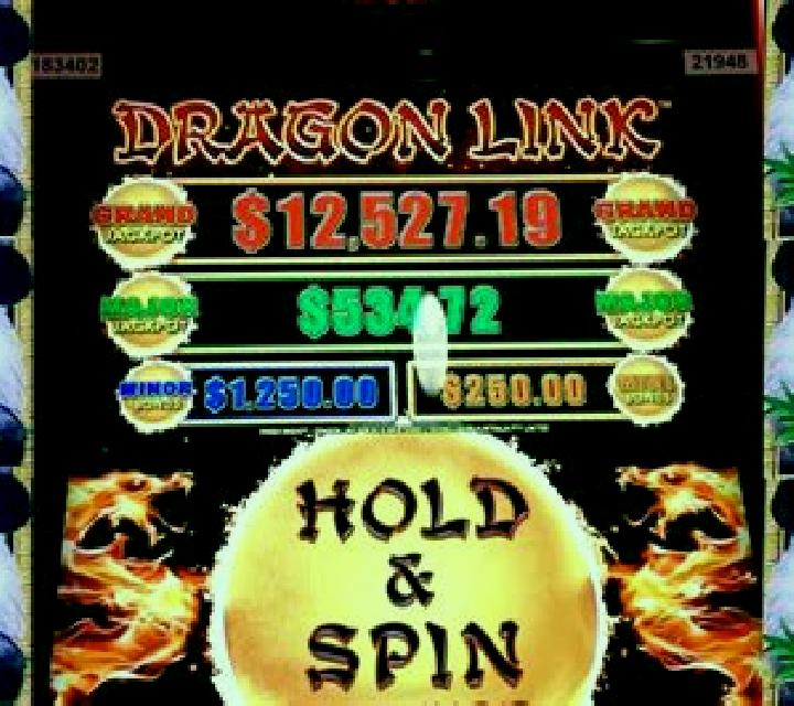 Dragons vs. Pandas slot machine
