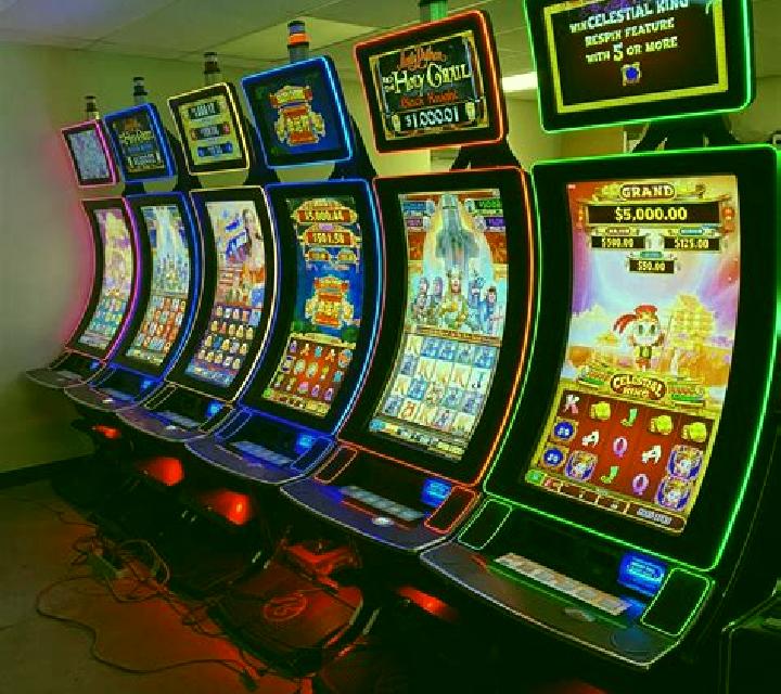 Draw High Low (Nucleus Gaming) slot machine