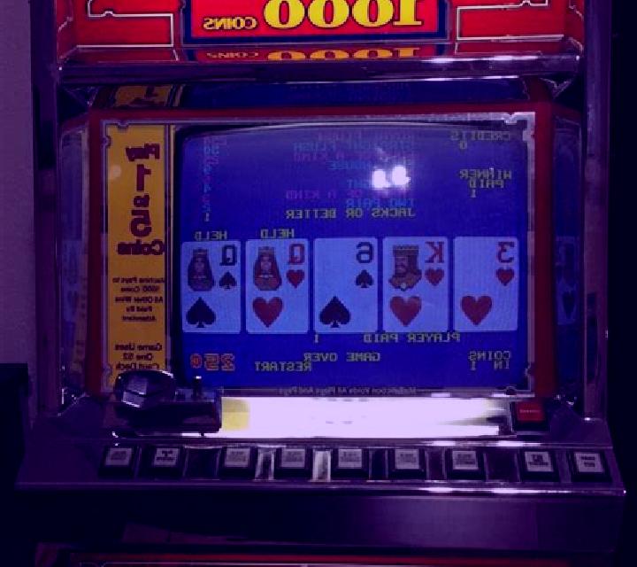 Draw Poker (R. Franco) slot game