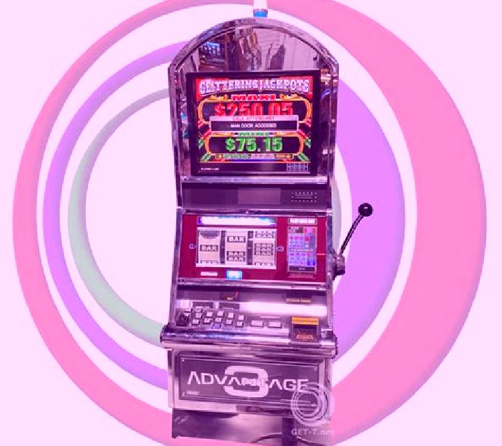 Dumb Hero Fusion Reels slot machine