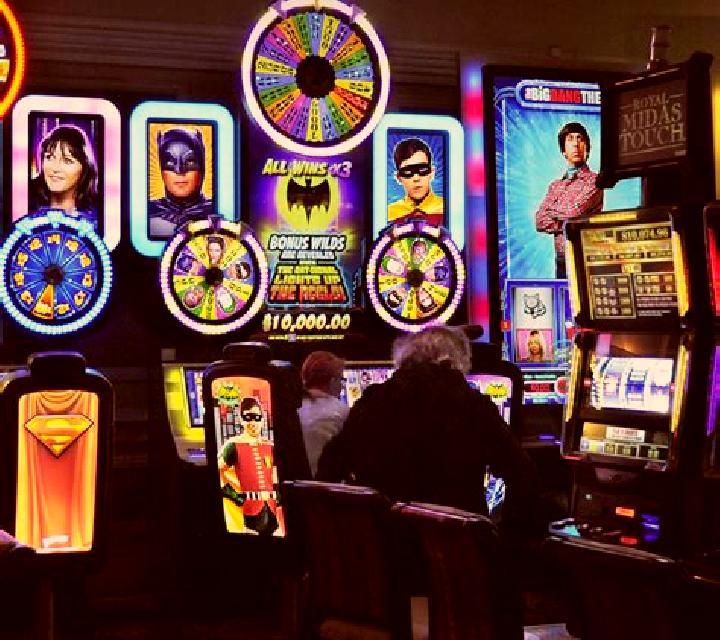 Dynamite 27 Street online slot