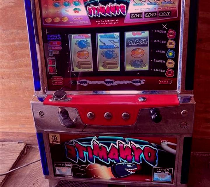 Dynamite Boost slot machine