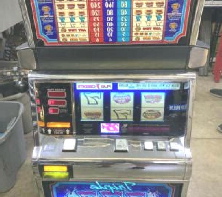Dynasty Spark 7s slot machine