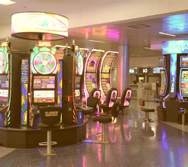 Eggventure slot machine