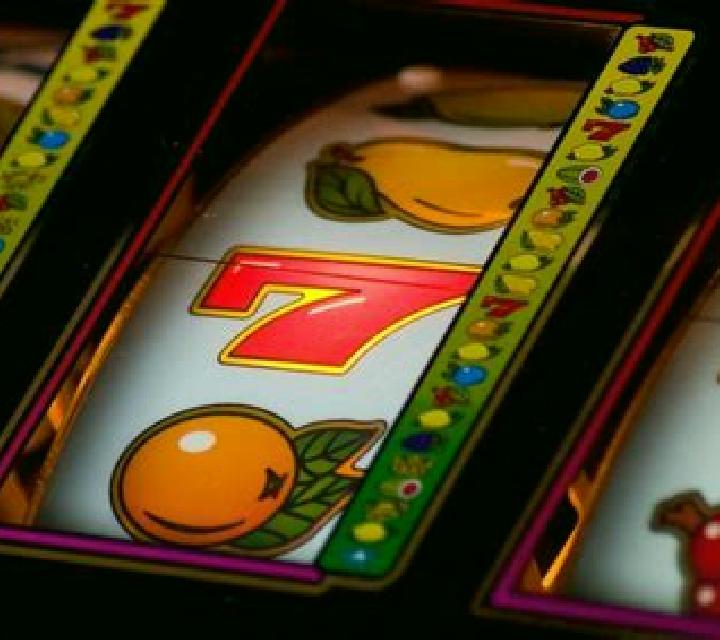 Elemental 7 slot machine