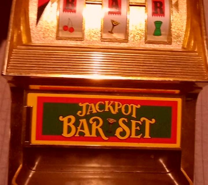 Elf Jo slot machine